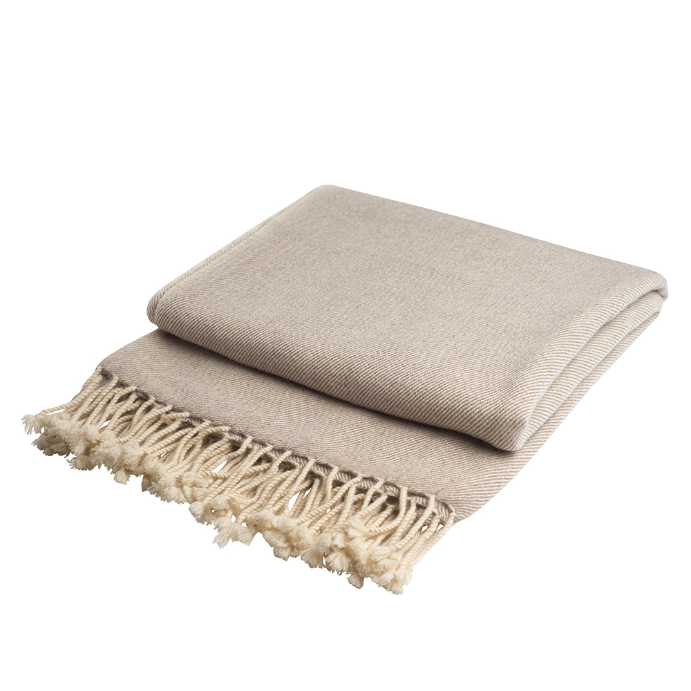 Beige cashmere throw Beige cashmere throw