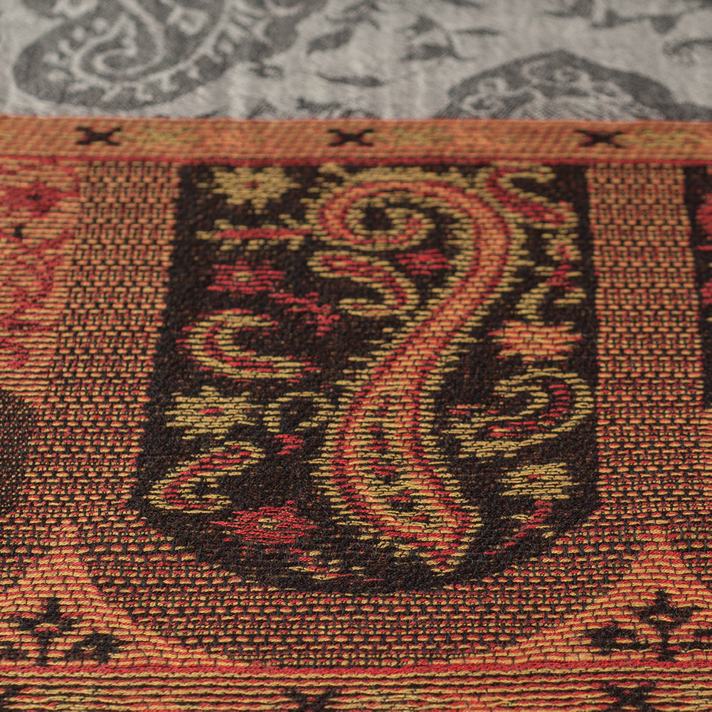 Pasiley shawl close up