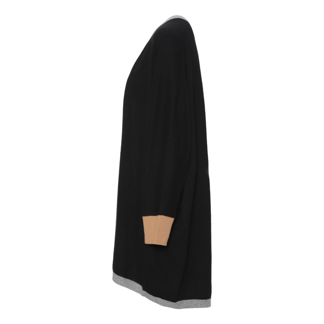 Black kimono Black kimono